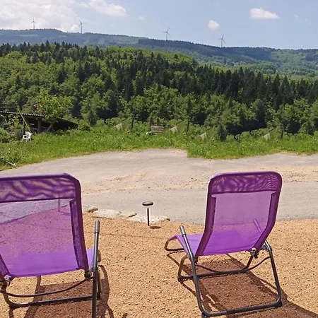 Familial à Avec Activités Nature - Fr-1-489-454 * La Chabanne